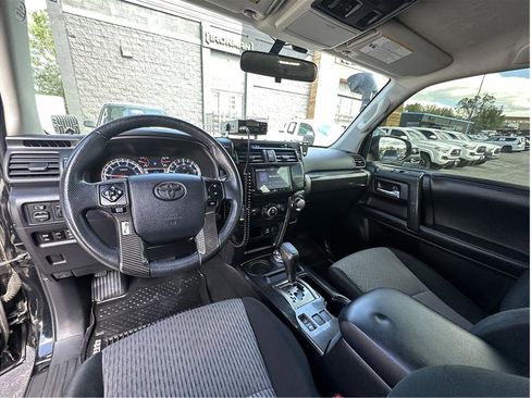 Used 2019 Toyota 4Runner SR5 AWD/4WD image 2