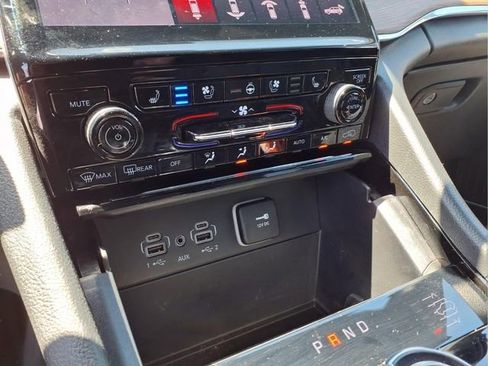 Used 2025 Jeep Grand Cherokee L Summit AWD/4WD image 20