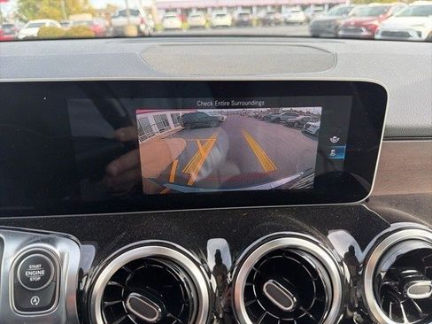 Used 2021 Mercedes-Benz GLB 250 GLB 250 image 14