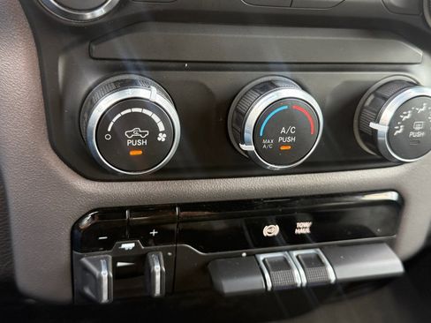 Used 2022 RAM 3500 Lone Star image 32