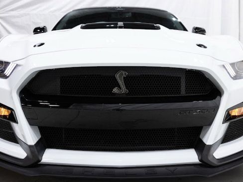 Used 2021 Ford Mustang Shelby GT500 w/ Carbon Fiber Track Pack image 17