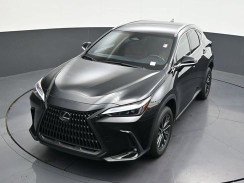 Used 2023 Lexus NX 250 FWD w/ Towing Package (2000 Lbs) image 22