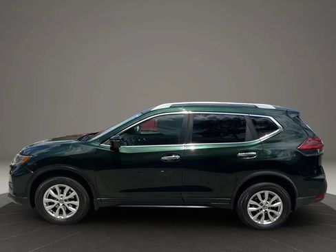 Used 2018 Nissan Rogue SV w/ Sun & Sound Touring Package AWD/4WD image 4