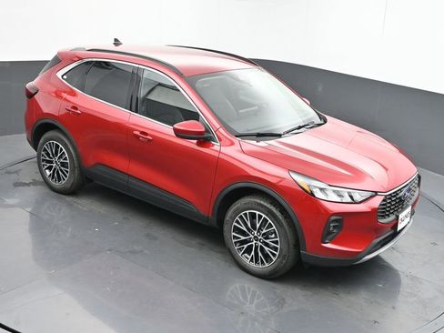 New 2025 Ford Escape SE image 30