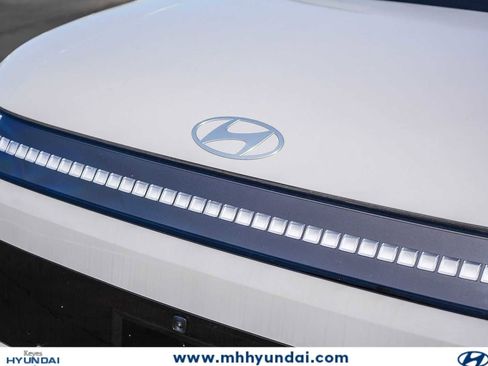 New 2026 Hyundai Ioniq 9 Limited AWD/4WD image 5