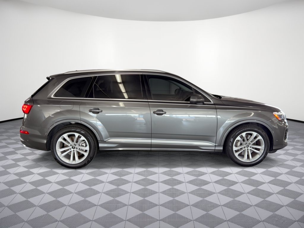 Used 2026 Audi Q7 3.0T Premium Plus w/ Premium Plus Package AWD/4WD image 8