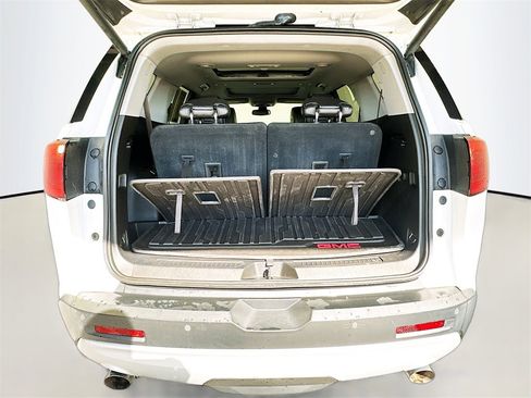 Used 2019 GMC Acadia SLT image 24
