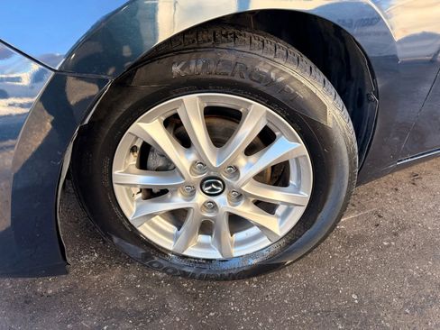 Used 2016 MAZDA MAZDA3 i Sport w/ Preferred Equipment Package image 38