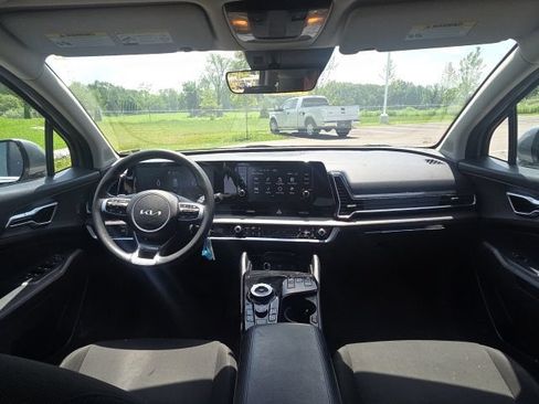 Used 2023 Kia Sportage LX AWD/4WD image 19