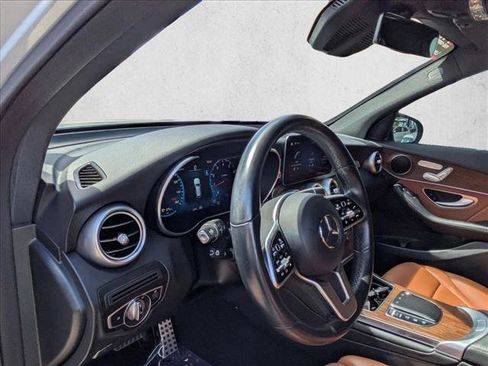 Used 2022 Mercedes-Benz GLC 300 4MATIC image 10