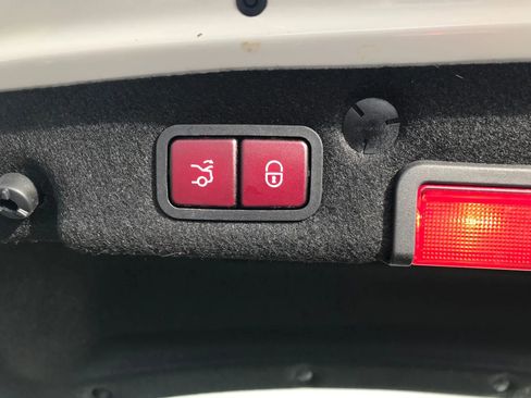 Used 2017 Mercedes-Benz C 300 4MATIC Sedan image 34