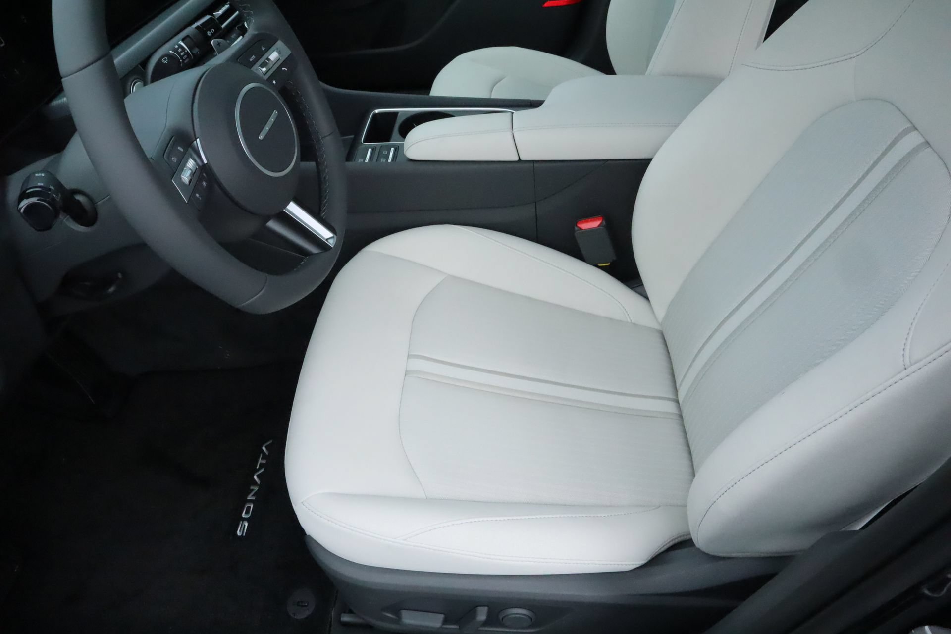 New 2026 Hyundai Sonata SEL FWD image 16