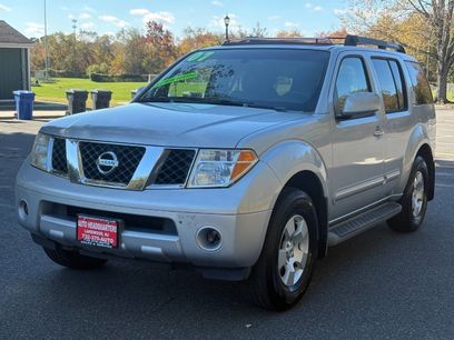 Used 2007 Nissan Pathfinder SE w/ SE Premium Pkg