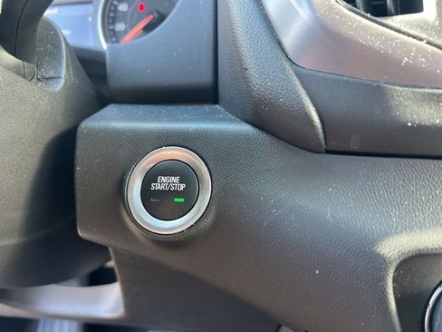 Used 2024 GMC Terrain AT4 w/ Tech Package AWD/4WD image 31