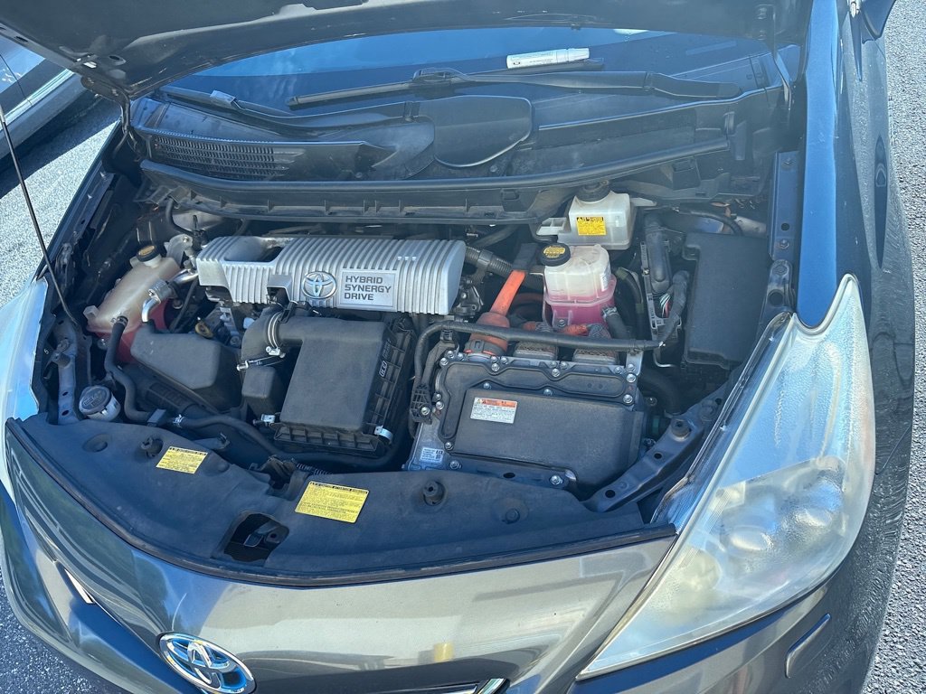 Used 2013 Toyota Prius V Five FWD image 23