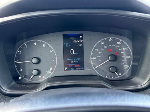 Used 2025 Toyota Corolla LE FWD image 38