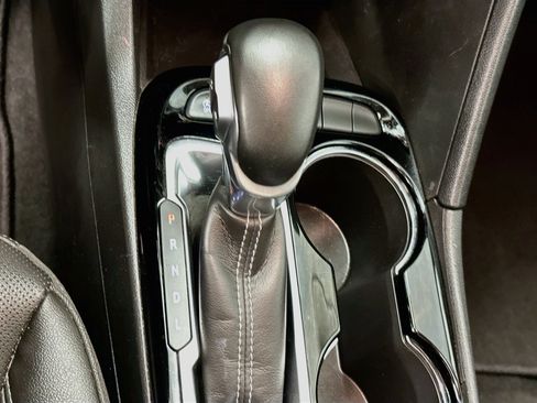 Used 2024 Buick Encore GX Sport Touring AWD/4WD image 24
