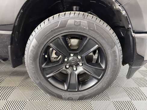 Used 2021 RAM 1500 Big Horn RWD image 10