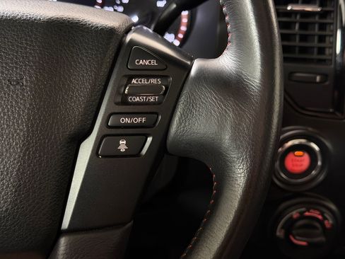 Used 2021 Nissan Titan PRO-4X w/ Pro-4x Convenience Package AWD/4WD image 30