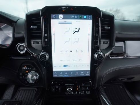 Used 2025 RAM 1500 Limited w/ Trailer Tow Group image 29