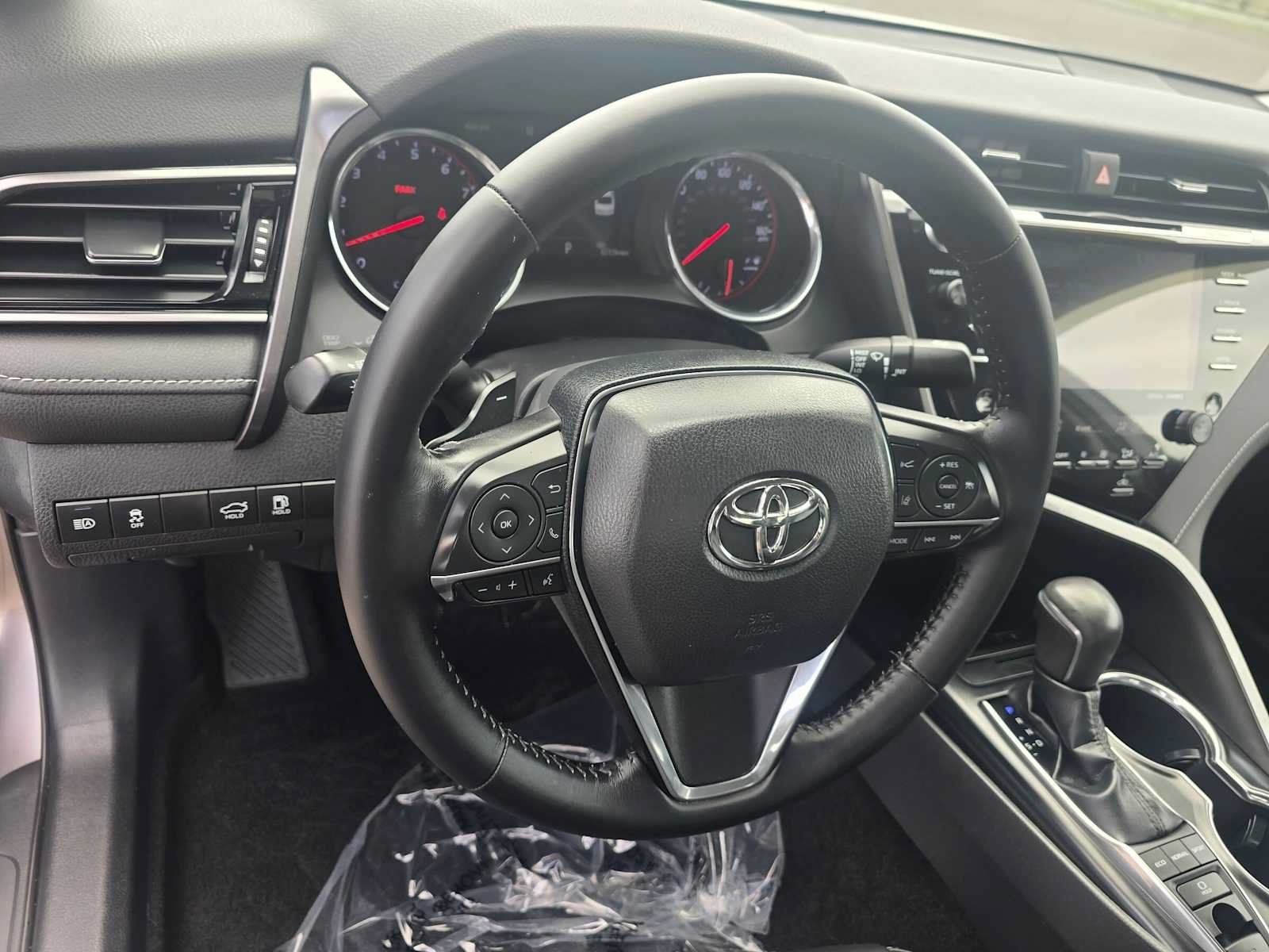 Used 2019 Toyota Camry XSE FWD image 24