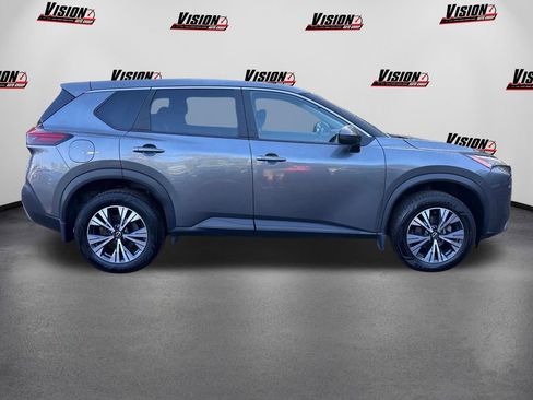 Used 2023 Nissan Rogue SV image 4