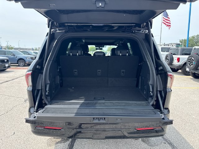 New 2027 Lincoln Navigator Reserve w/ Jet Appearance Package AWD/4WD image 7
