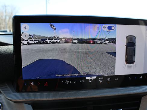 Used 2025 Ford Explorer Active image 22