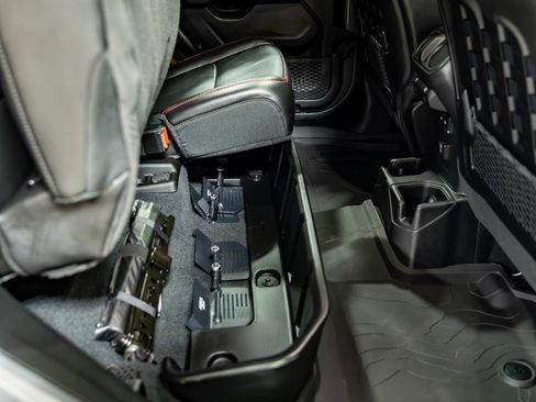 Used 2023 Jeep Gladiator Rubicon w/ Cold Weather Group image 57