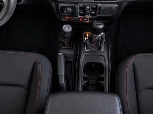 Used 2020 Jeep Wrangler Unlimited Rubicon AWD/4WD image 23