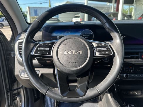 Certified 2024 Kia Seltos S FWD image 11
