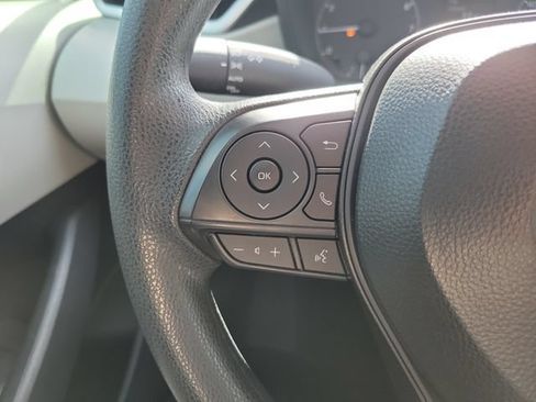 Used 2025 Toyota Corolla LE FWD image 25