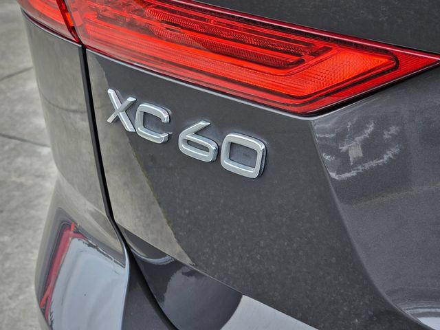 Certified 2023 Volvo XC60 B5 Ultimate w/ Climate Package AWD/4WD image 10