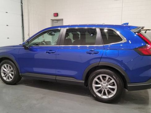 Used 2023 Honda CR-V EX-L image 5