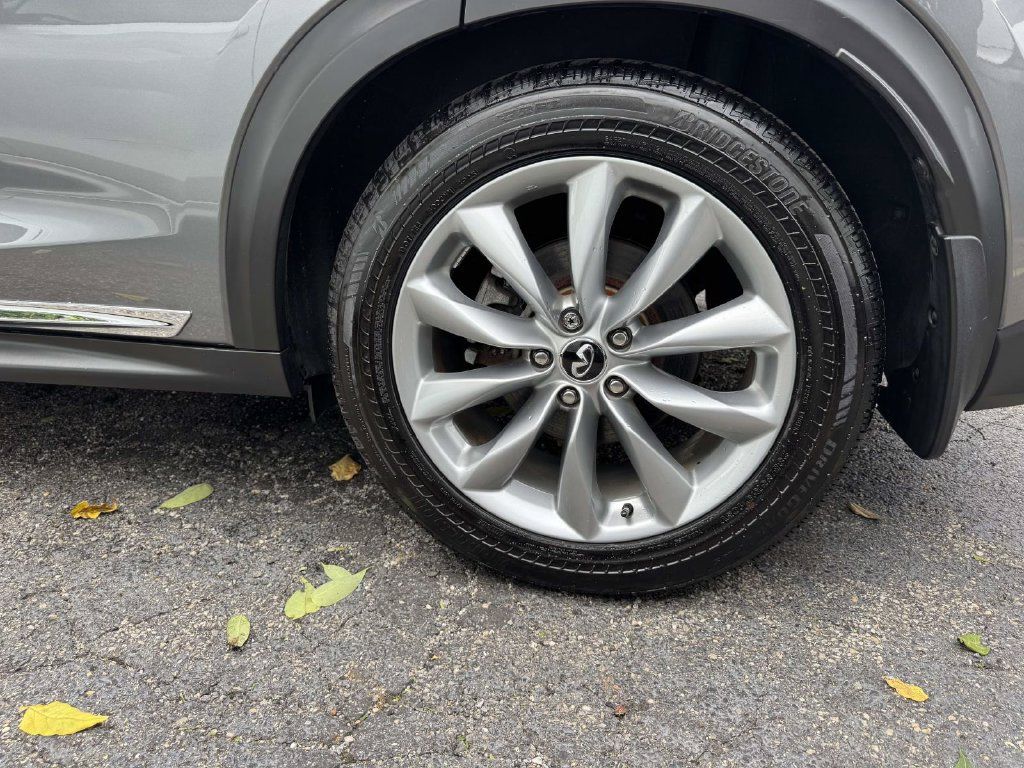 Used 2019 INFINITI QX50 Luxe w/ Navigation Package AWD/4WD image 7