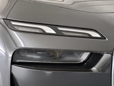 Used 2026 BMW i7 eDrive50 RWD image 11