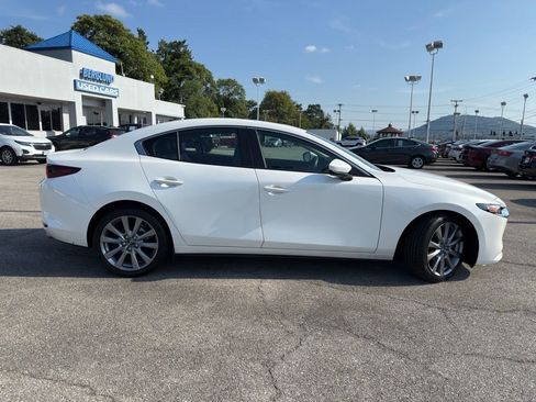 Used 2023 MAZDA MAZDA3 s image 3