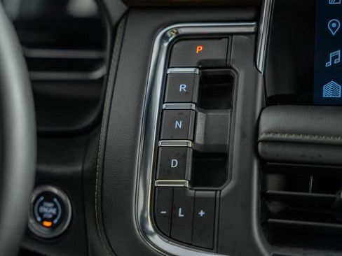 Used 2024 Chevrolet Tahoe High Country image 26