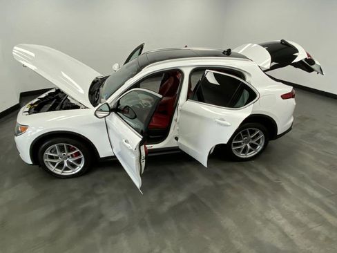 Used 2019 Alfa Romeo Stelvio Ti image 53