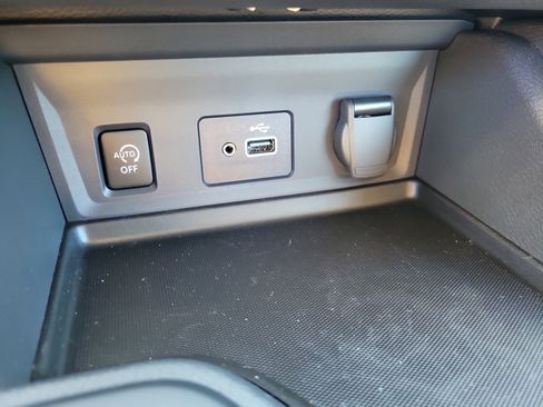 Certified 2025 Nissan Sentra S FWD image 13