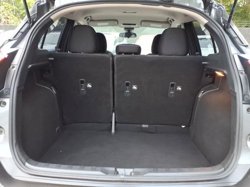 Used 2020 Nissan Kicks S FWD image 6