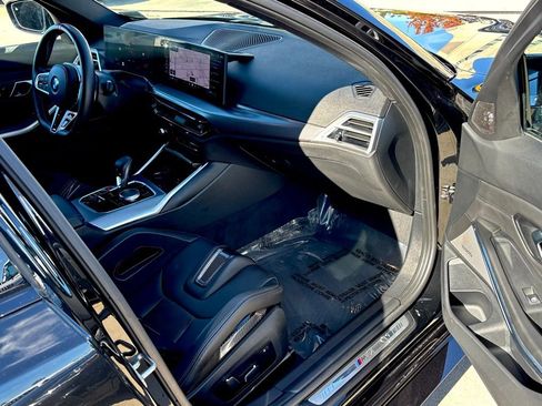 Used 2025 BMW M3 Competition image 30
