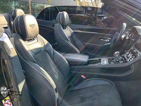 Used 2023 Bentley Continental GT V8 image 9