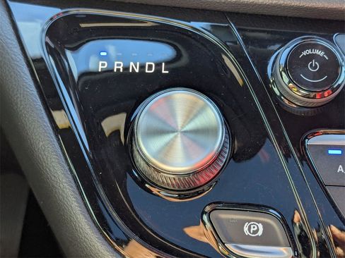 Used 2020 Chrysler Pacifica Limited w/ Quick Oder Package 2EV RED-S image 18