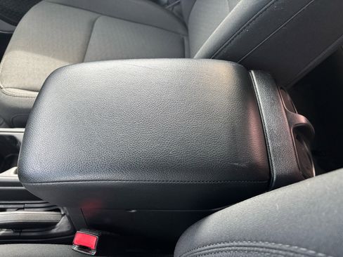 Used 2023 Jeep Wrangler Unlimited Sport image 27