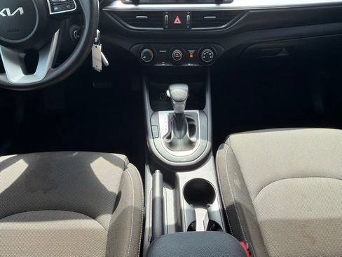 Used 2024 Kia Forte LXS w/ LXS Technology Package FWD image 25