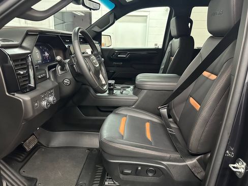 Used 2026 GMC Sierra 1500 AT4 w/ Technology Package AWD/4WD image 19