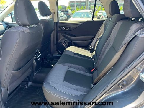 Used 2024 Subaru Outback Premium AWD/4WD image 19