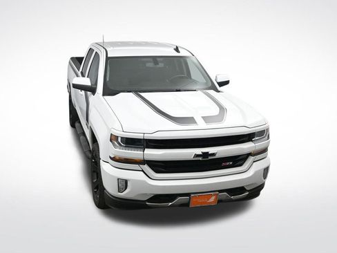 Used 2018 Chevrolet Silverado 1500 LT w/ Rally 2 Edition image 42