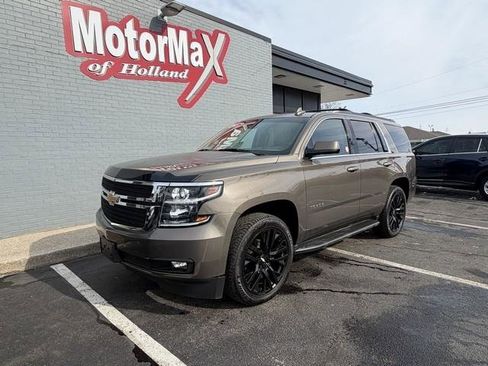 Used 2015 Chevrolet Tahoe LT w/ Luxury Package image 2